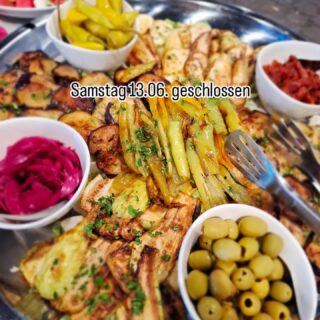 Wir bereiten unsere Veranstaltung "Rendezvous der Sinne" vor. Und weil wir keine halben Sachen machen....
....bleibt der Imbiss am Samstag geschlossen 
#soulfood #orientalfood 
#zeitmitfreunden